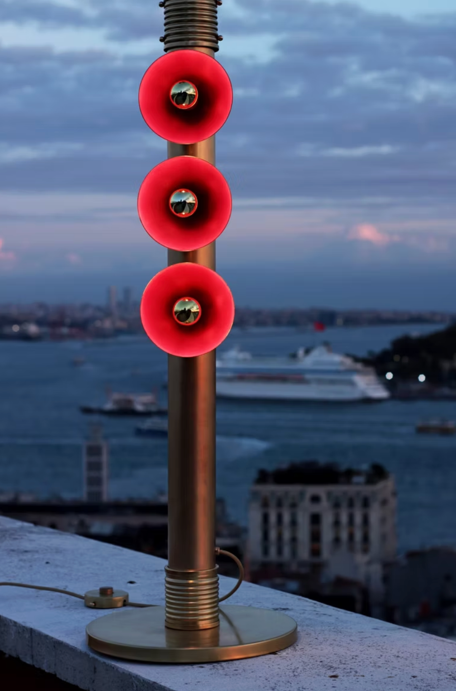 The Murassa Lamp by Tomas Atelier